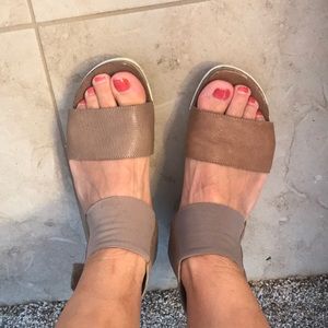 Elaine Fisher size 6.5 sandals.